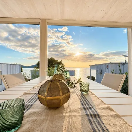 Buqez Eco - House 17 - Seaview Drage