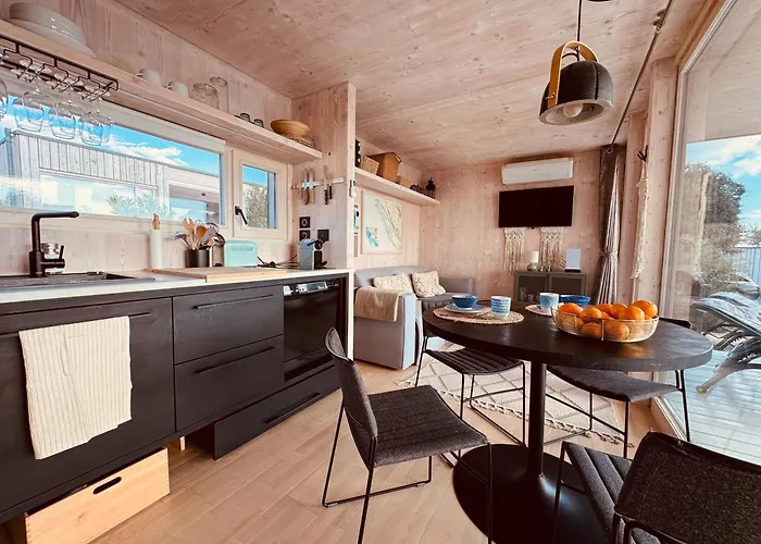 Buqez Eco - House 17 - Seaview *